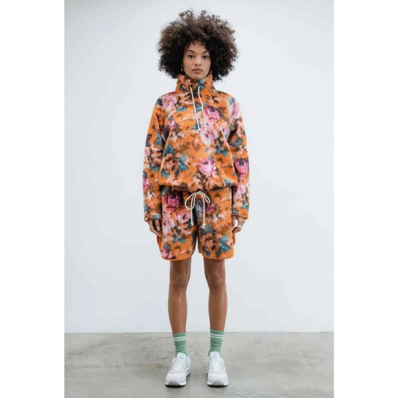 UO Out From Under Braxton Floral Fleece Shorts Size Small - Picture 1 of 6